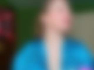VeronikaGold's Live Sex Cam Show