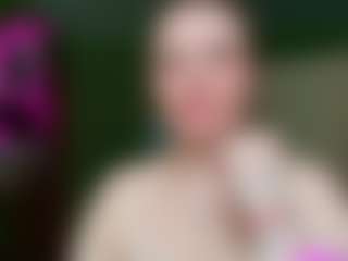 VeronikaGold's Live Sex Cam Show