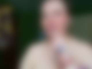 VeronikaGold's Live Sex Cam Show