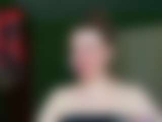 VeronikaGold's Live Sex Cam Show