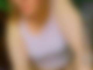 VeronikaGold's Live Sex Cam Show