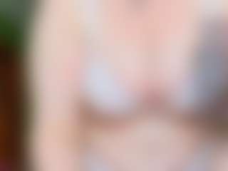 VeronikaGold's Live Sex Cam Show