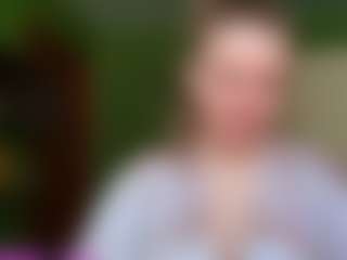 VeronikaGold's Live Sex Cam Show