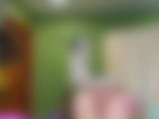 Live cam show with VeronikaGold - Blonde Hair MILF on Camsoda
