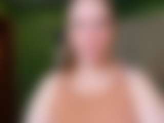 Live cam show with VeronikaGold - Blue Eyes on madthumbs