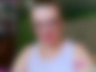 VeronikaGold MILF webcam performer live streaming