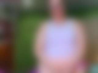 VeronikaGold's Live Sex Cam Show