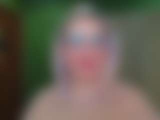 Live cam show with VeronikaGold - Shaved on instabang