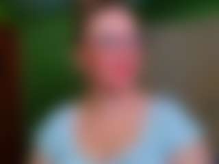 VeronikaGold's Live Sex Cam Show