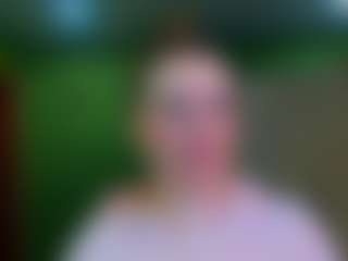 VeronikaGold's Live Sex Cam Show