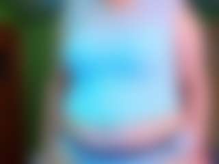 Live cam show with VeronikaGold - Shaved on CamwithHer
