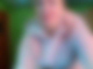 VeronikaGold's Live Sex Cam Show
