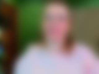 Live cam show with VeronikaGold - Gray Eyes on MyBangCams