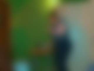 Live cam show with VeronikaGold - Middle Aged on Camsoda