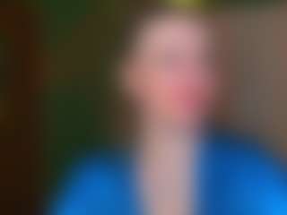 VeronikaGold MILF webcam performer live streaming