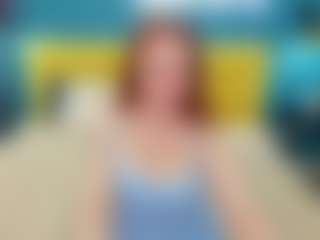 Live cam show with LisaAmoree - Upskirt on Milfs Live