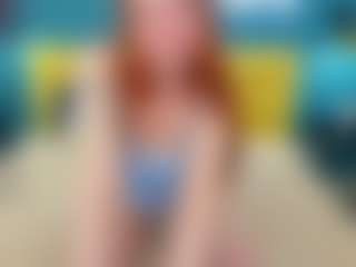 Live cam show with LisaAmoree - Oil on TastyBlacksLive