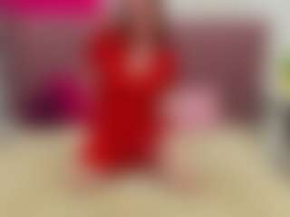 Live cam show with LisaAmoree - Camel Toe on Camsoda