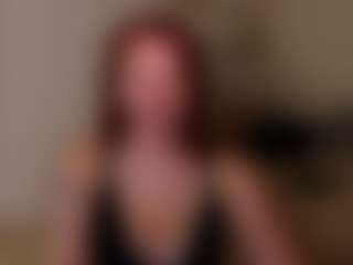 Live cam show with LisaAmoree - Spank Red Hair on Camsoda