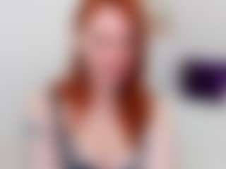 Live cam show with LisaAmoree - Average on studioflirtlive.com