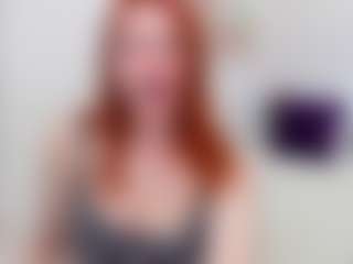 Live cam show with LisaAmoree - Upskirt on Sweet Sext