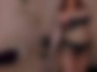 Live cam show with LisaAmoree - Red Hair Fetish on googirlz