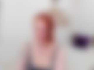 Live cam show with LisaAmoree - Spank Red Hair on CamSodaAdn