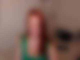 Live cam show with LisaAmoree - Cute on madthumbs