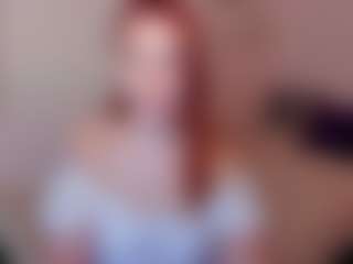 Live cam show with LisaAmoree - Solo on Camsoda