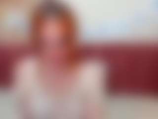 Live cam show with LisaAmoree - Cute on Gym Cam Girls