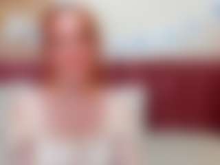 Live cam show with LisaAmoree - Upskirt on Gym Cam Girls