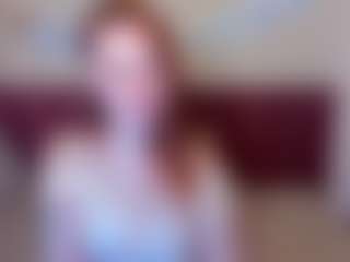 Live cam show with LisaAmoree - Red Hair on https://playwithruby.com