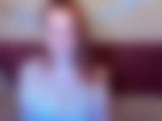 Live cam show with LisaAmoree - Upskirt on madthumbs
