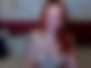 Live cam show with LisaAmoree - Striptease on Fling VIP Chat