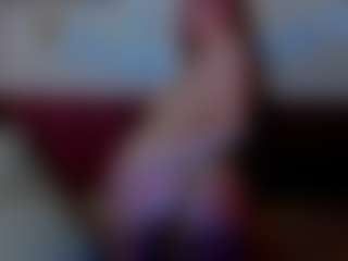 Live cam show with LisaAmoree - Chubby on madthumbs