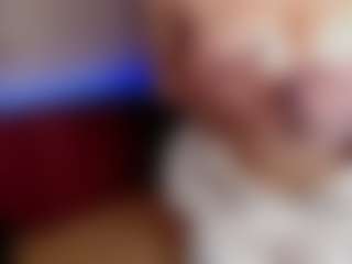 Live-Cam-Show mit LisaAmoree - Upskirt auf Camsoda