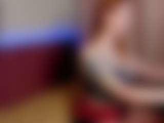 Live cam show with LisaAmoree - Camel Toe on StripNow