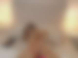 TinyRosse's Live Sex Cam Show