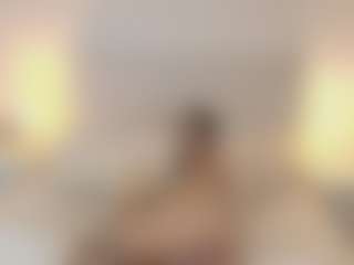 TinyRosse's Live Sex Cam Show