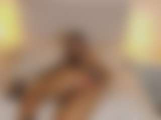 TinyRosse's Live Sex Cam Show