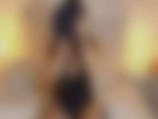 TinyRosse's Live Sex Cam Show