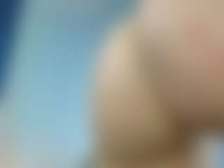 Live cam show with Alia-Sweet - Striptease on Gym Cam Girls