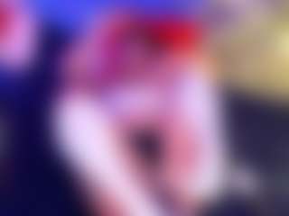 Live cam show with AriaNova - Toys on CamClone
