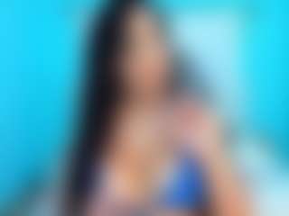 Live cam show with CherryKiiss - Muscular on Camsoda