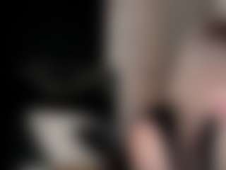 Live cam show with Eva - Camel Toe on CamwithHer