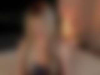 Live cam show with Eva - Camel Toe on Adult Interactions