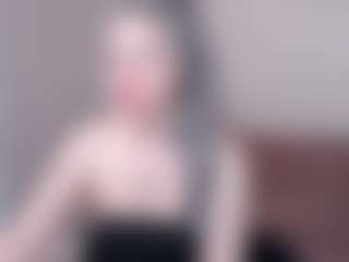 Live cam show with Eva - Facial on Camsoda