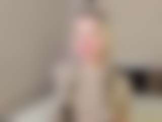 Live cam show with Eva - Body Massage on live.xbliss.ai