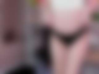 Live cam show with Helen-Jones - Upskirt on pussylord.com