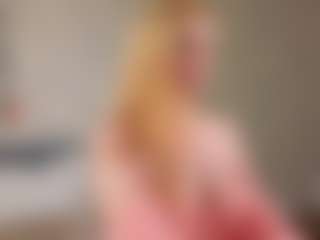 Live cam show with Helen-Jones - Thong on Gym Cam Girls